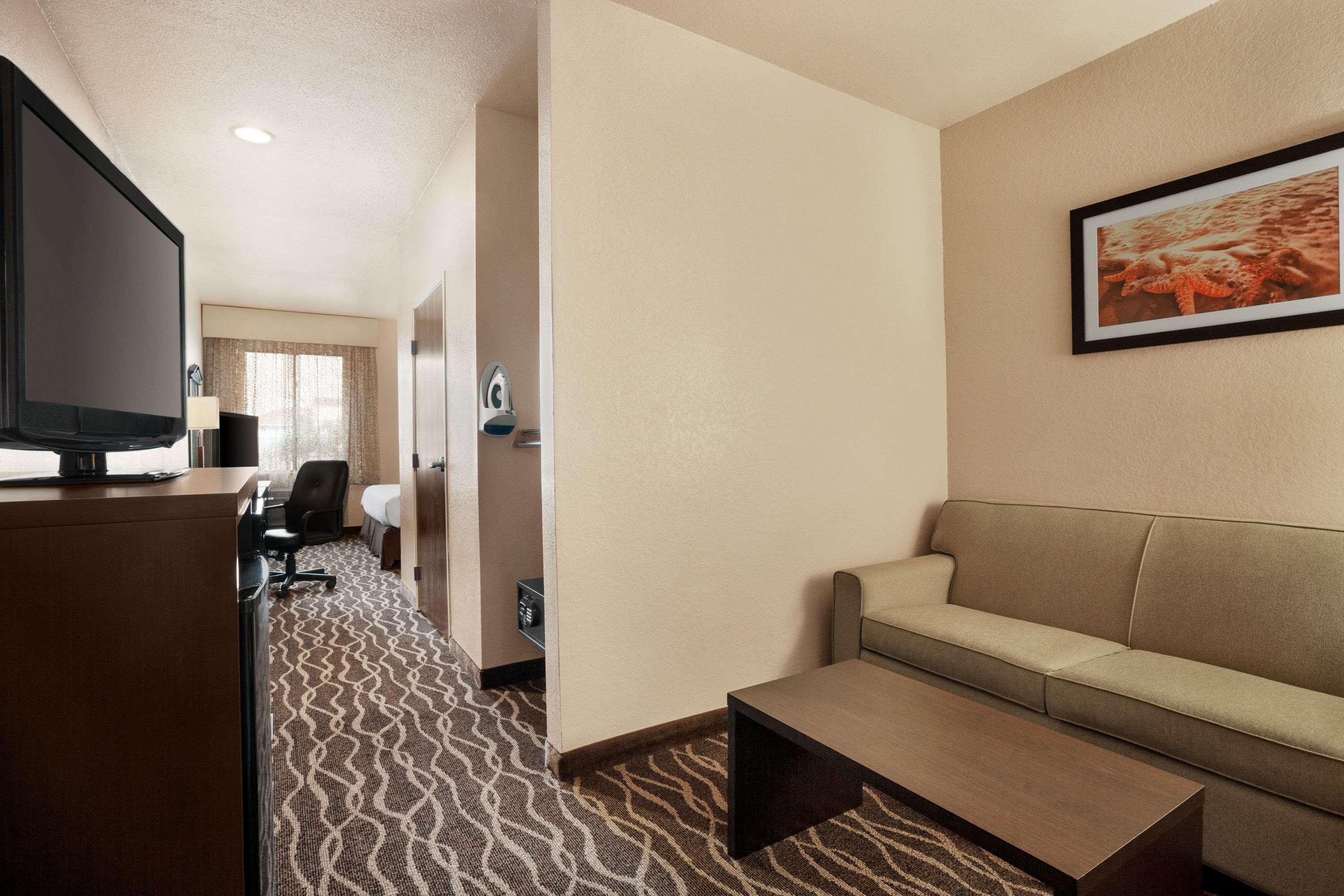 Baymont By Wyndham Clute Lake Jackson Luaran gambar