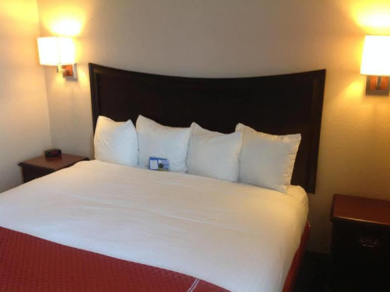 Baymont By Wyndham Clute Lake Jackson Luaran gambar
